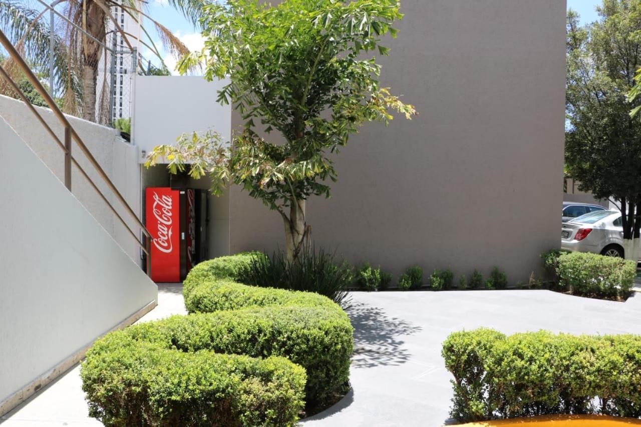 Cypres Hotel & Suites Zapopan Exterior photo